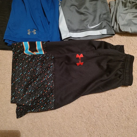 Assorted Athletic Shorts Collection - Picture 4 of 4